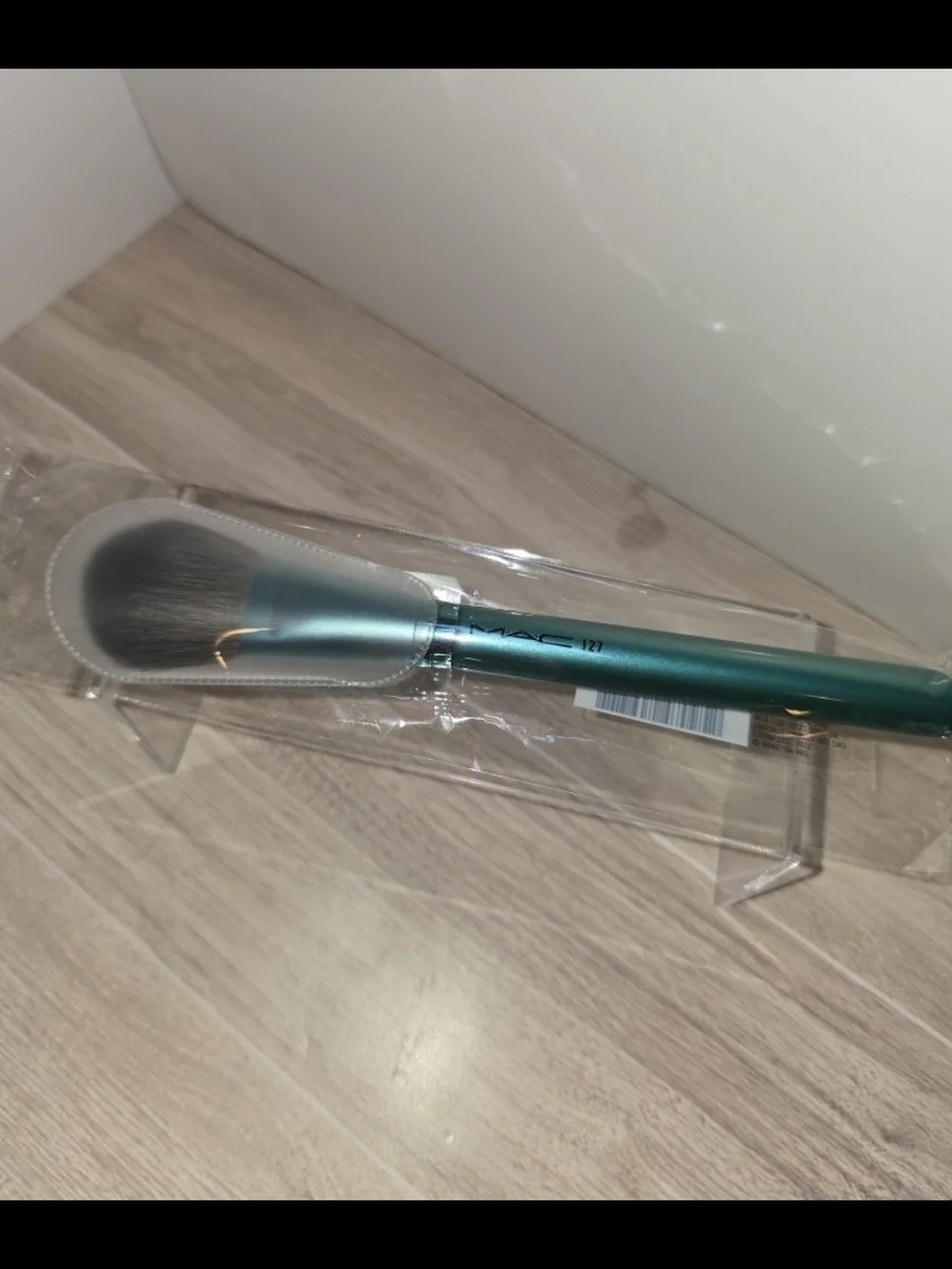 LIMITED EDITION MAC 127 DUO FIBRE 127 BRUSH - ALLURING AQUATIC
